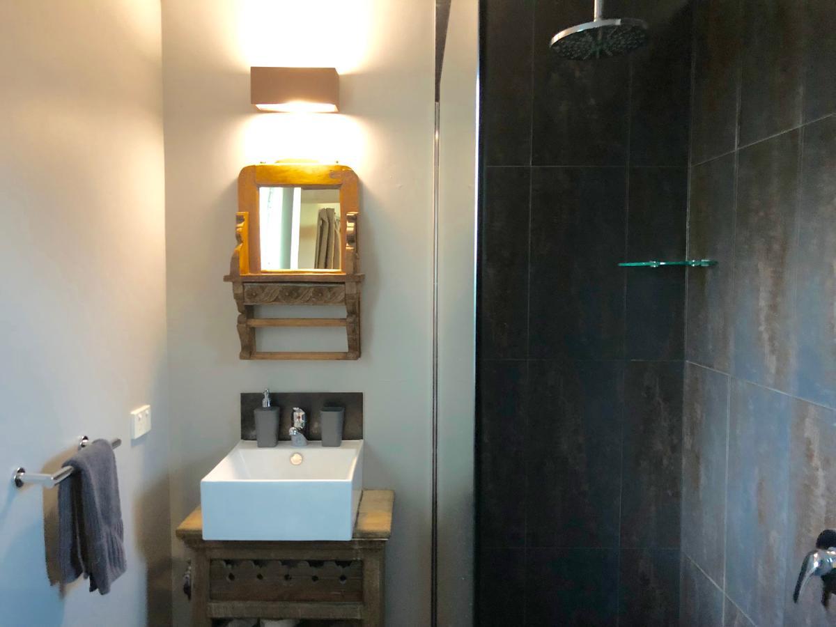 Five 3 Five Aparthotel Urangan Екстериор снимка
