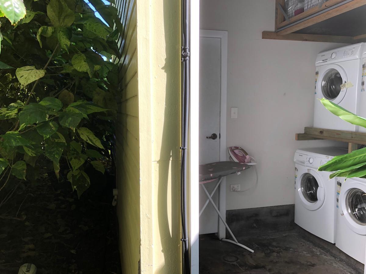 Five 3 Five Aparthotel Urangan Екстериор снимка