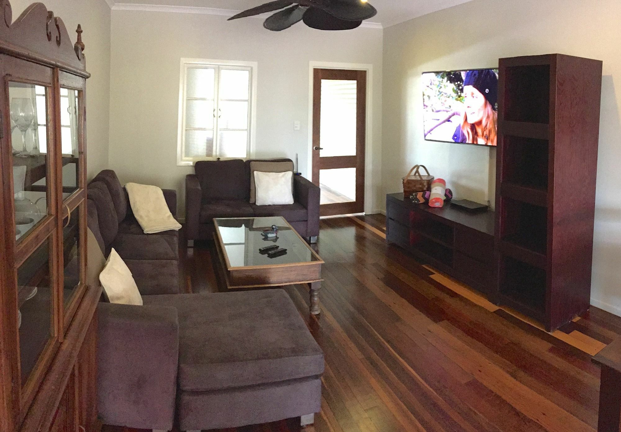 Five 3 Five Aparthotel Urangan Екстериор снимка