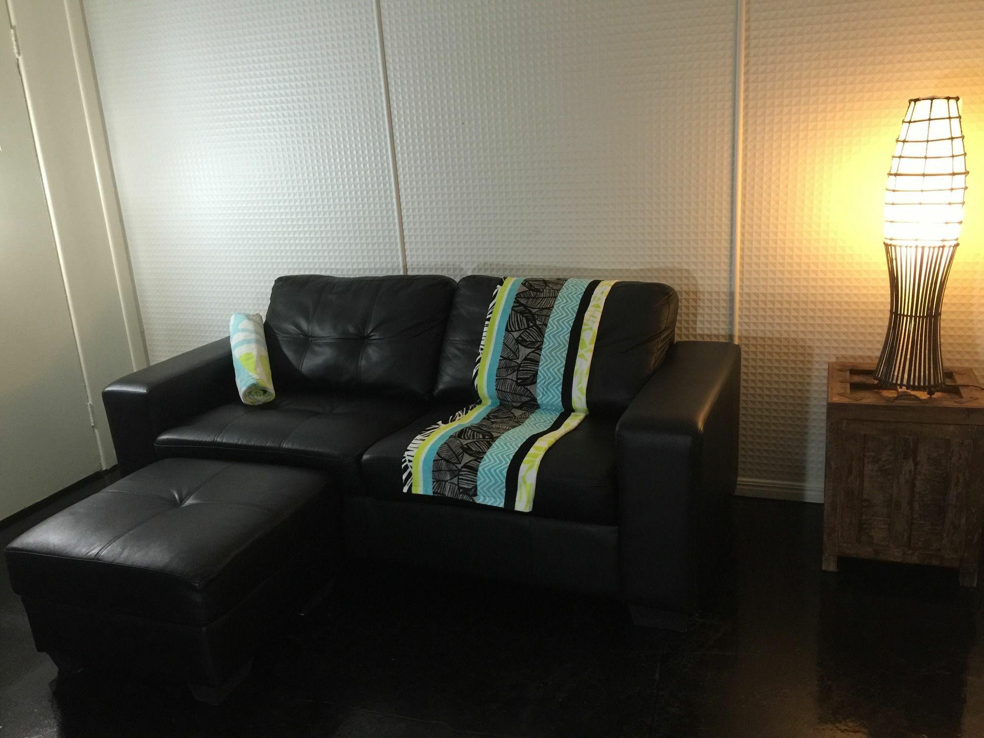 Five 3 Five Aparthotel Urangan Екстериор снимка