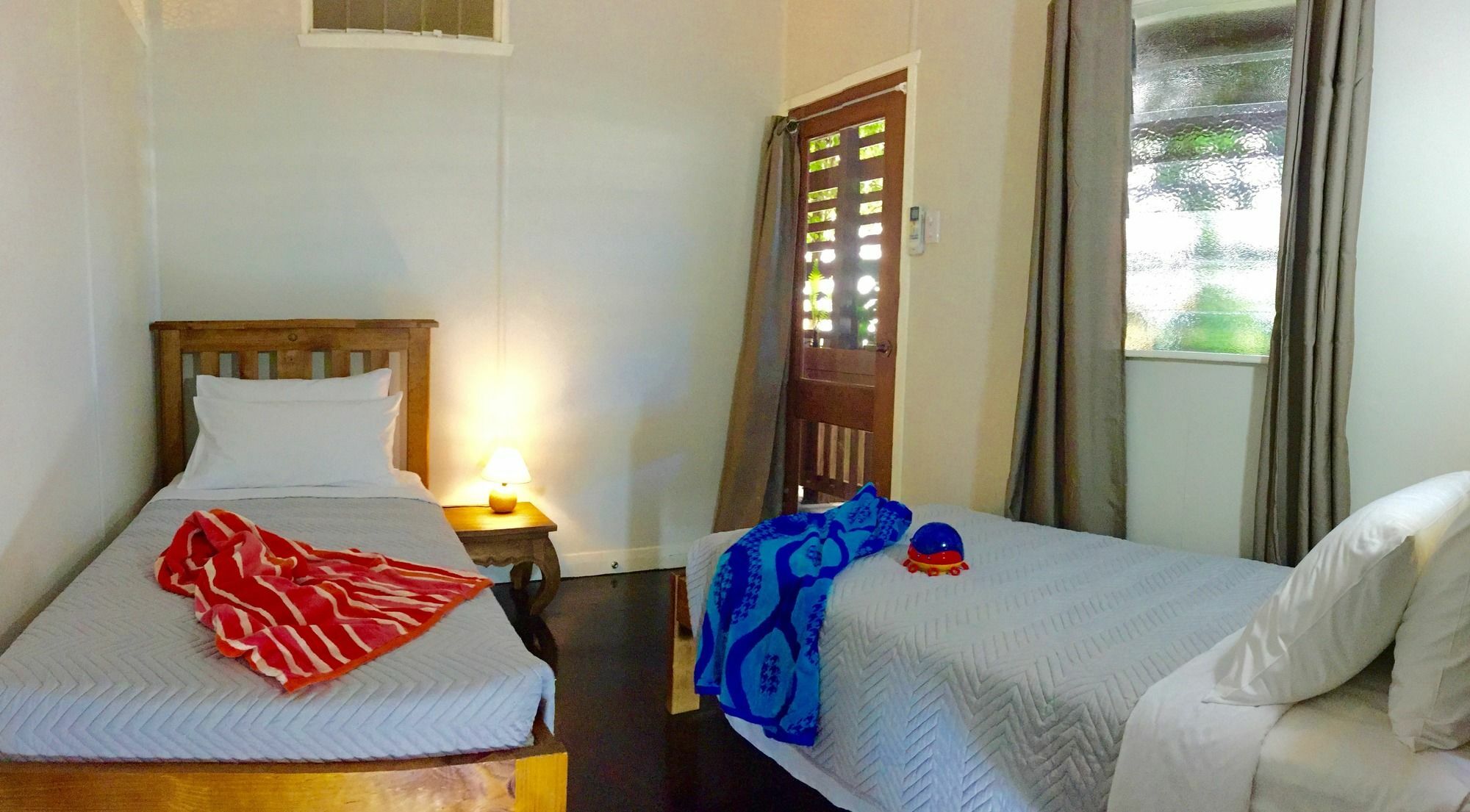 Five 3 Five Aparthotel Urangan Екстериор снимка