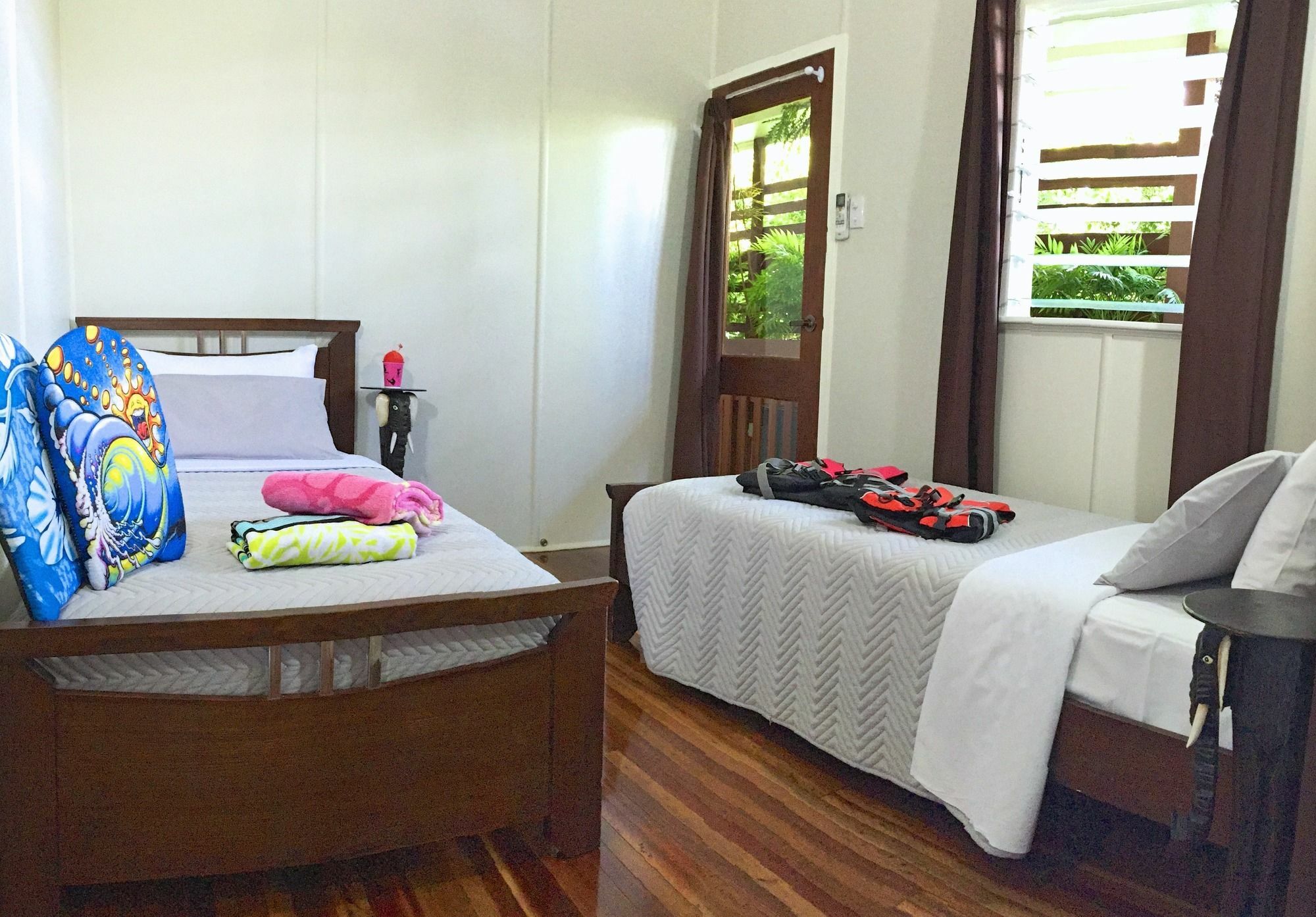 Five 3 Five Aparthotel Urangan Екстериор снимка